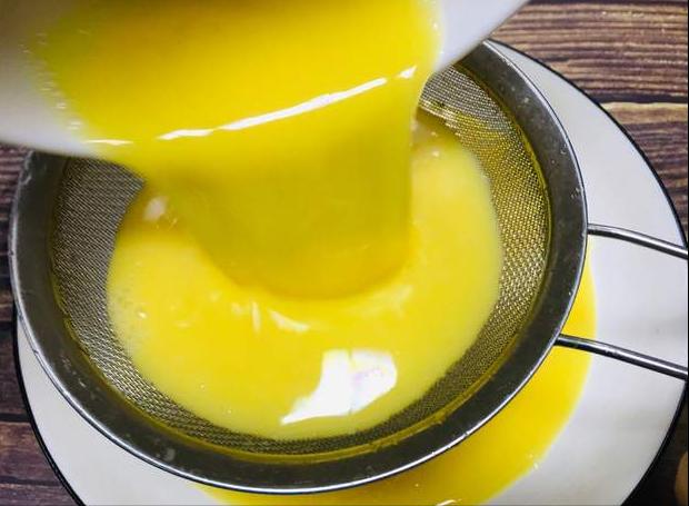 蒸鸡蛋羹中间不熟怎么办,鸡蛋羹隔水一般要蒸几分钟甜的