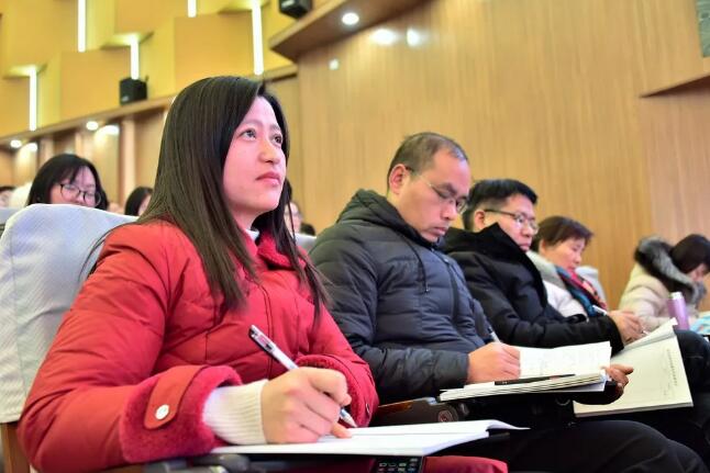 市钟吾初中打造“成贤学堂”建设优秀班群