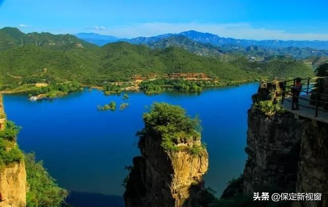 不用去桂林也能竹筏漂流,不用去桂林也能领略喀斯特地貌