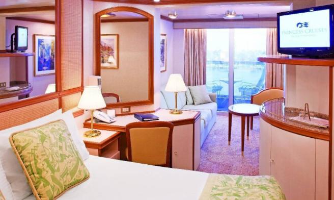 日本钻石公主号邮轮内部结构,日本钻石公主号邮轮游客