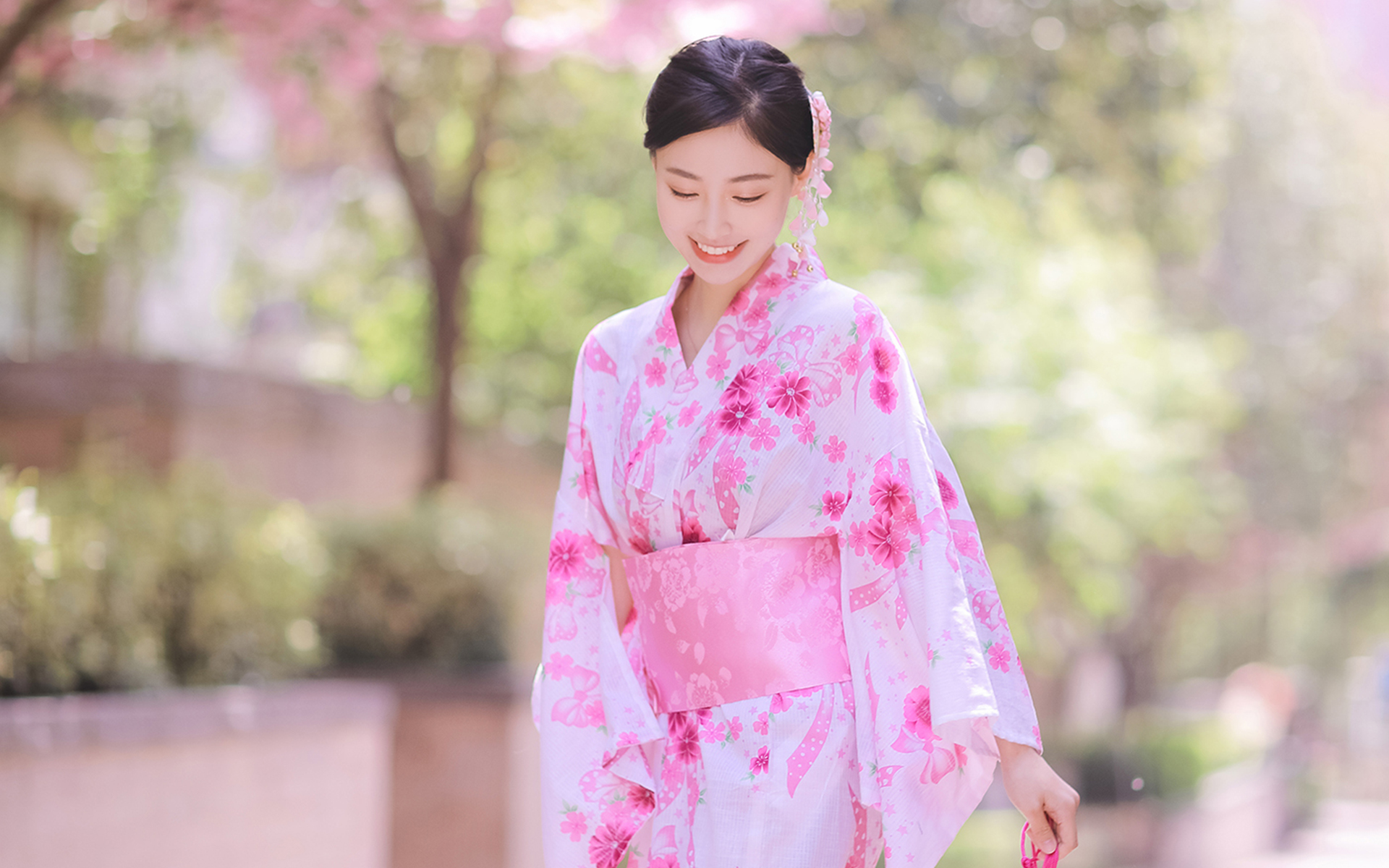 鐩镐翰瀵规柟鑳藉姏寰堝樊浣嗘槸瀹跺涓嶉敊,鐩镐翰涓汉鑳藉姏鍜屽澧冨摢涓洿閲嶈