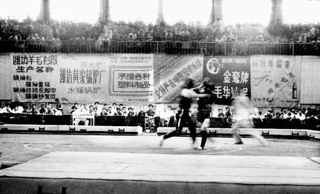 散打和中国功夫哪个厉害,散打拳击有什么不一样