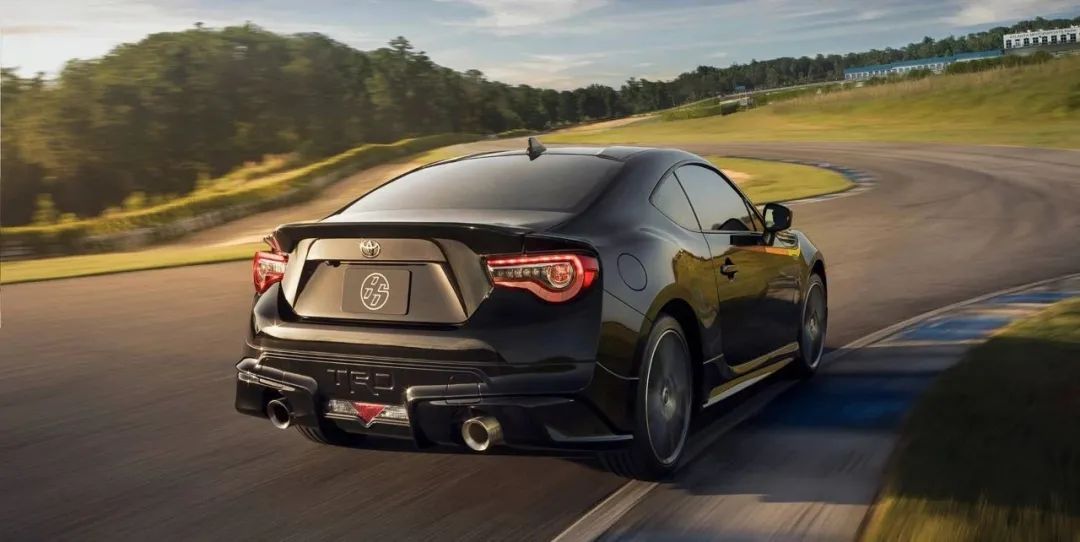 操控最好的钢炮车型推荐,25万预算哪几款钢炮车操控最好