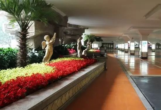 保利楼盘地下车库,保利地下车库