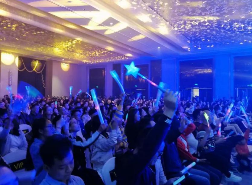 燃爆大驻马！8月15号，FM102.4主播极致水世界夏日狂欢电音节震撼来袭！