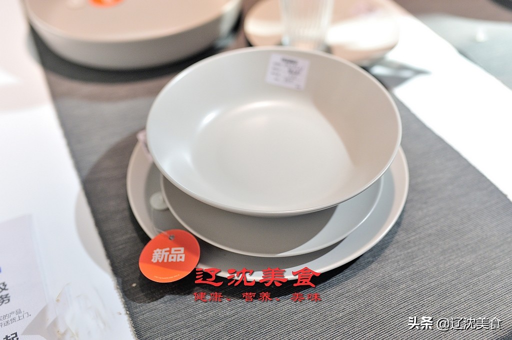 在设计家居的路上一直坚持,在厨房用餐设计