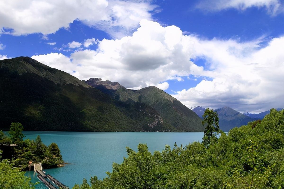 雅鲁藏布大峡谷人间天堂,西藏朝圣之旅打卡雅鲁藏布大峡谷