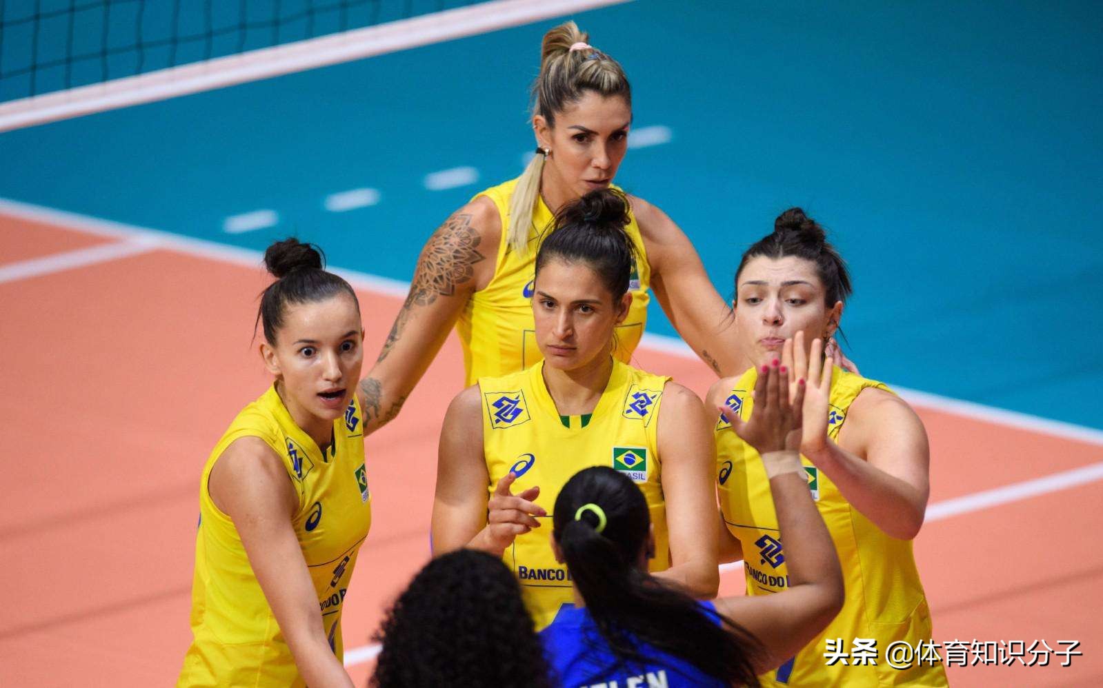 女排球场挑衅,女排的挑衅