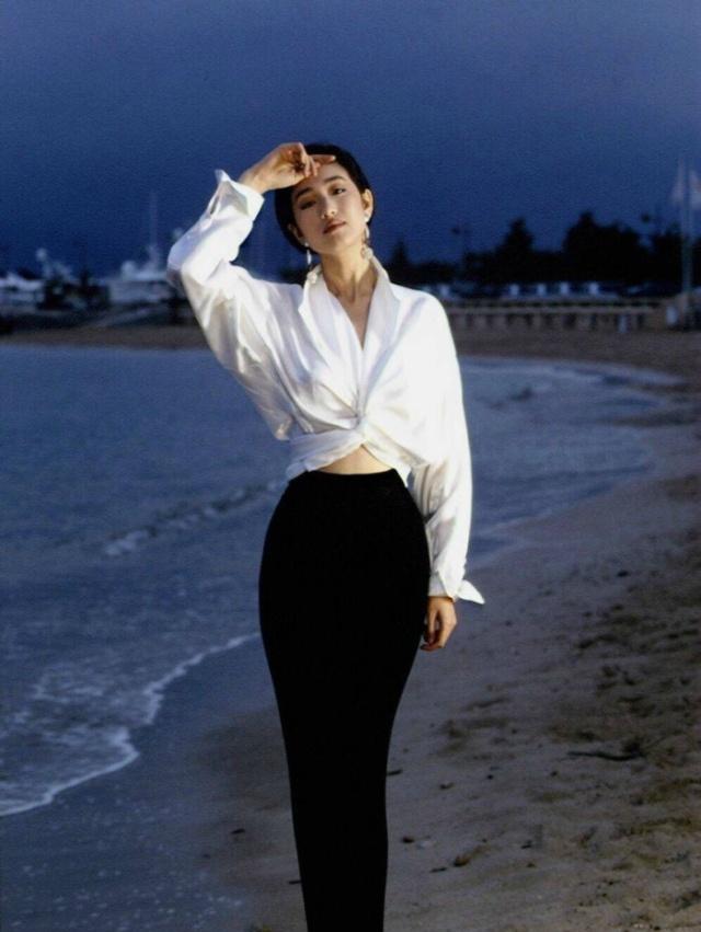 PORTS宝姿女装有何魅力，让江疏影、秦岚、何穗等女星纷纷上身？