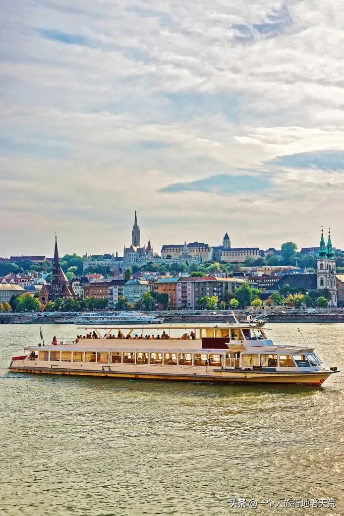 世界上最美的80个地方你去过几个,一生中必去中国100个最美的地方