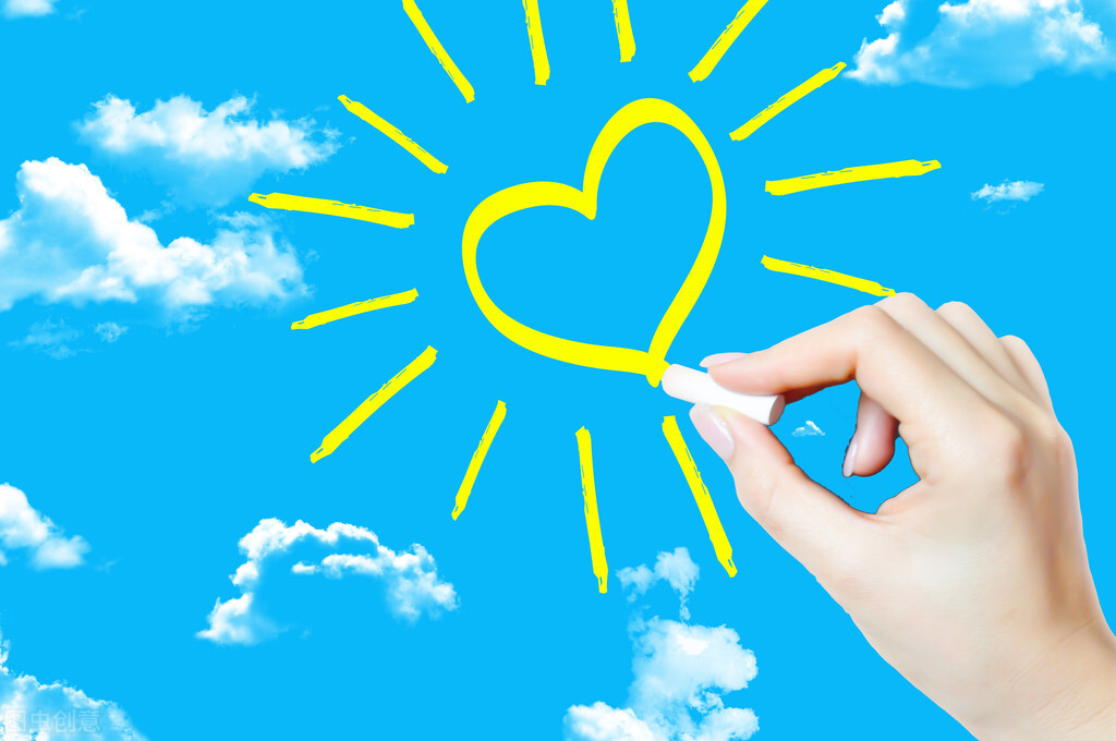 做一个内心充满阳光的人拒绝内耗,生活中没有光会怎样