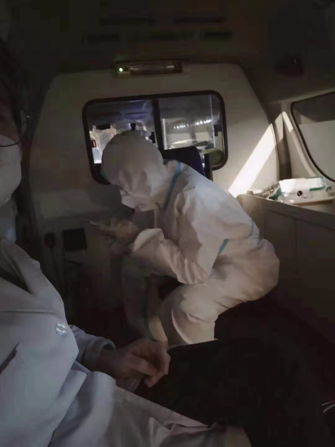 最美逆行者白衣,最美逆行者白衣天使大连