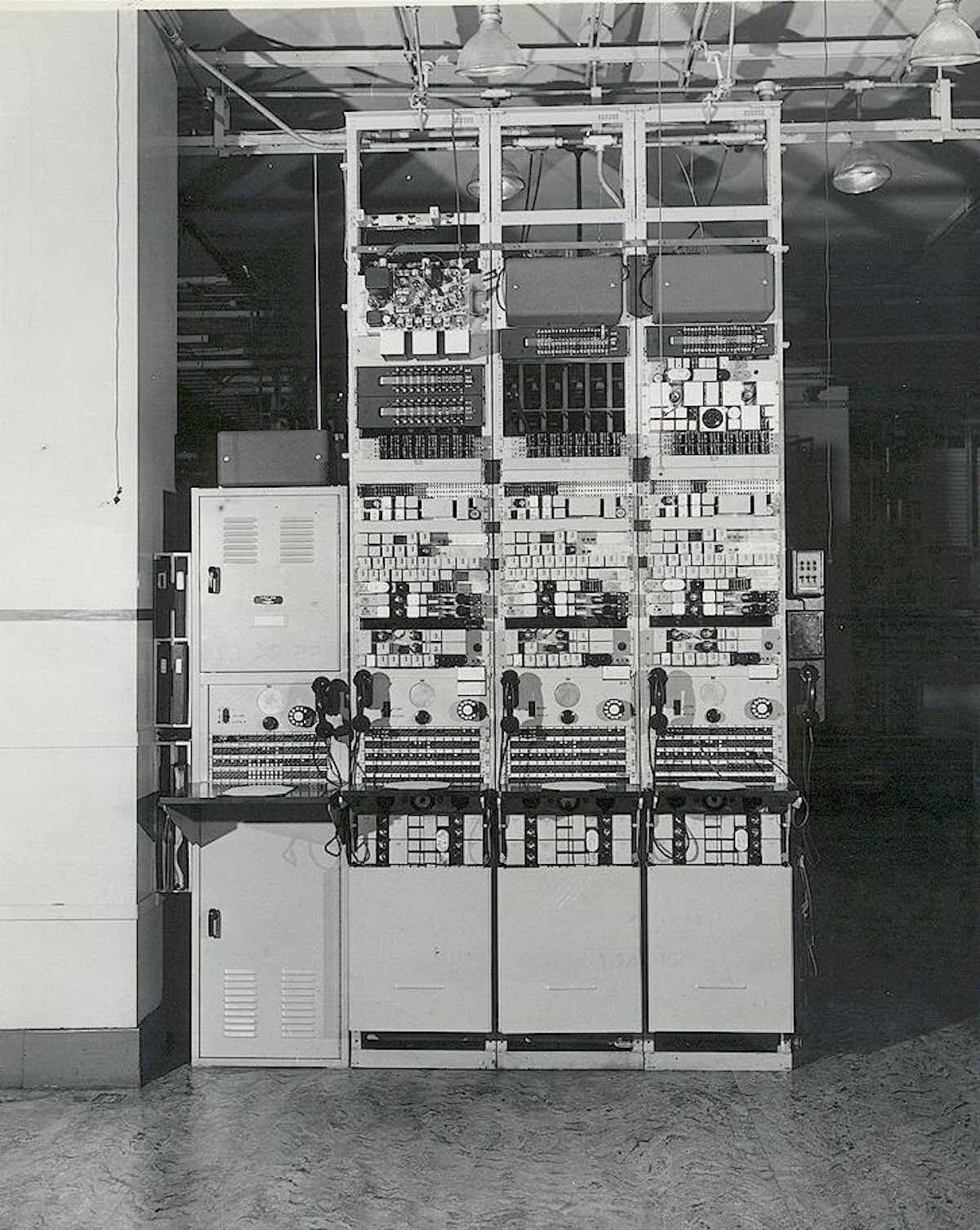 手机打电话时能上网吗,为什么手机不能接打电话却能上网