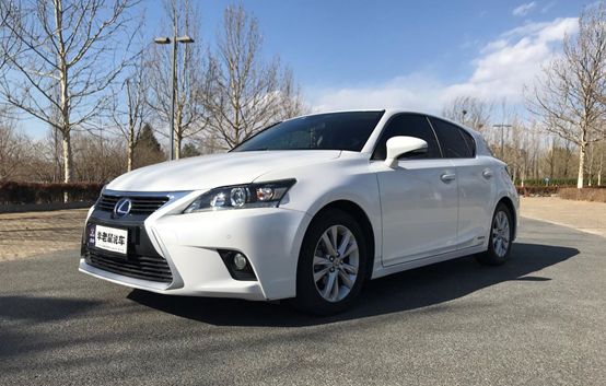 17万买辆小姐姐最爱混动雷车，省心省油实用性为何令人大跌眼镜？