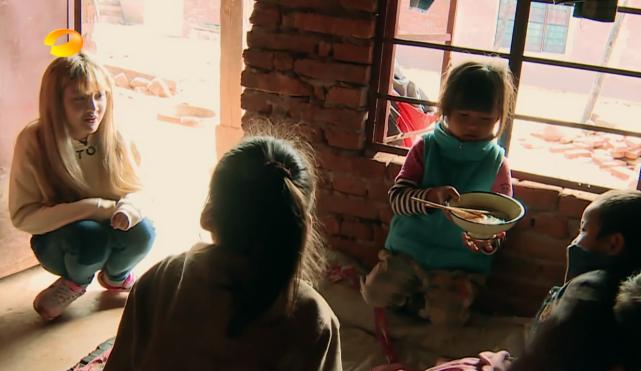 21岁韩安冉整容34次,21岁韩安冉整容35次