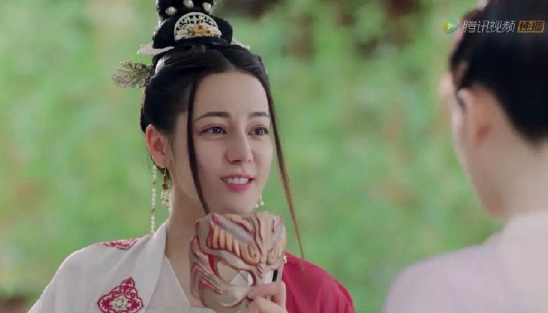 赵姐留给热巴团队写艳压通稿的时间不多了