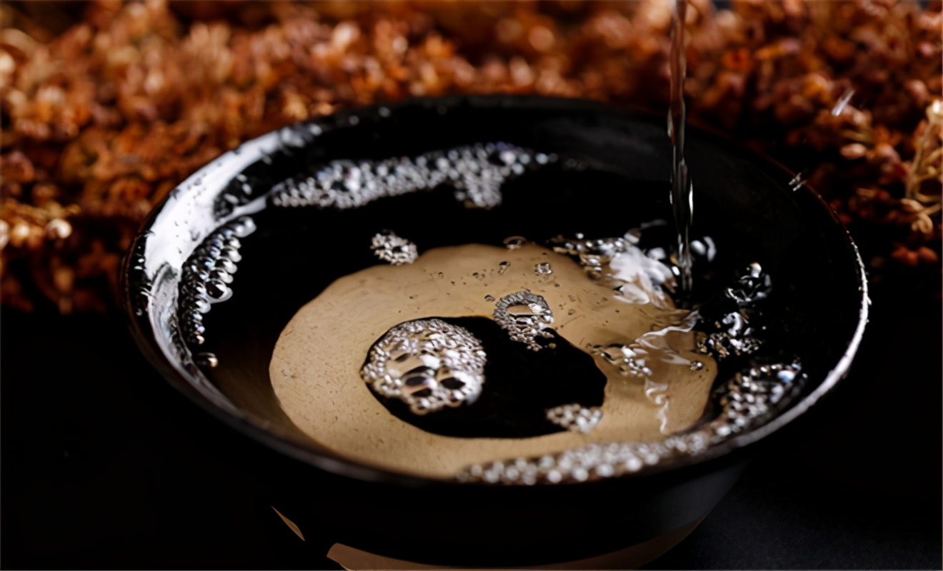 酒友圈公认50元左右,4款名酒之下的粮食酒,含金量超高