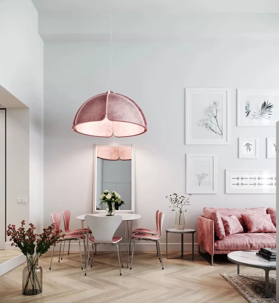 白墙有小坑怎么去除,白墙打洞上的污渍怎么去除