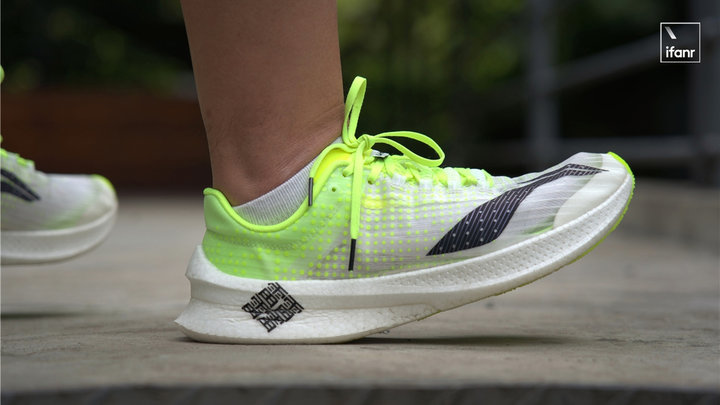 体验了飞电跑鞋后，我知道了为什么它很贵