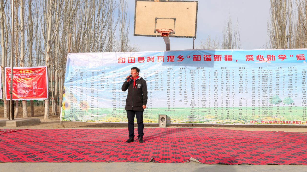 令人感动！联赛激战正酣这两名*疆新**球员却在默默做这件事