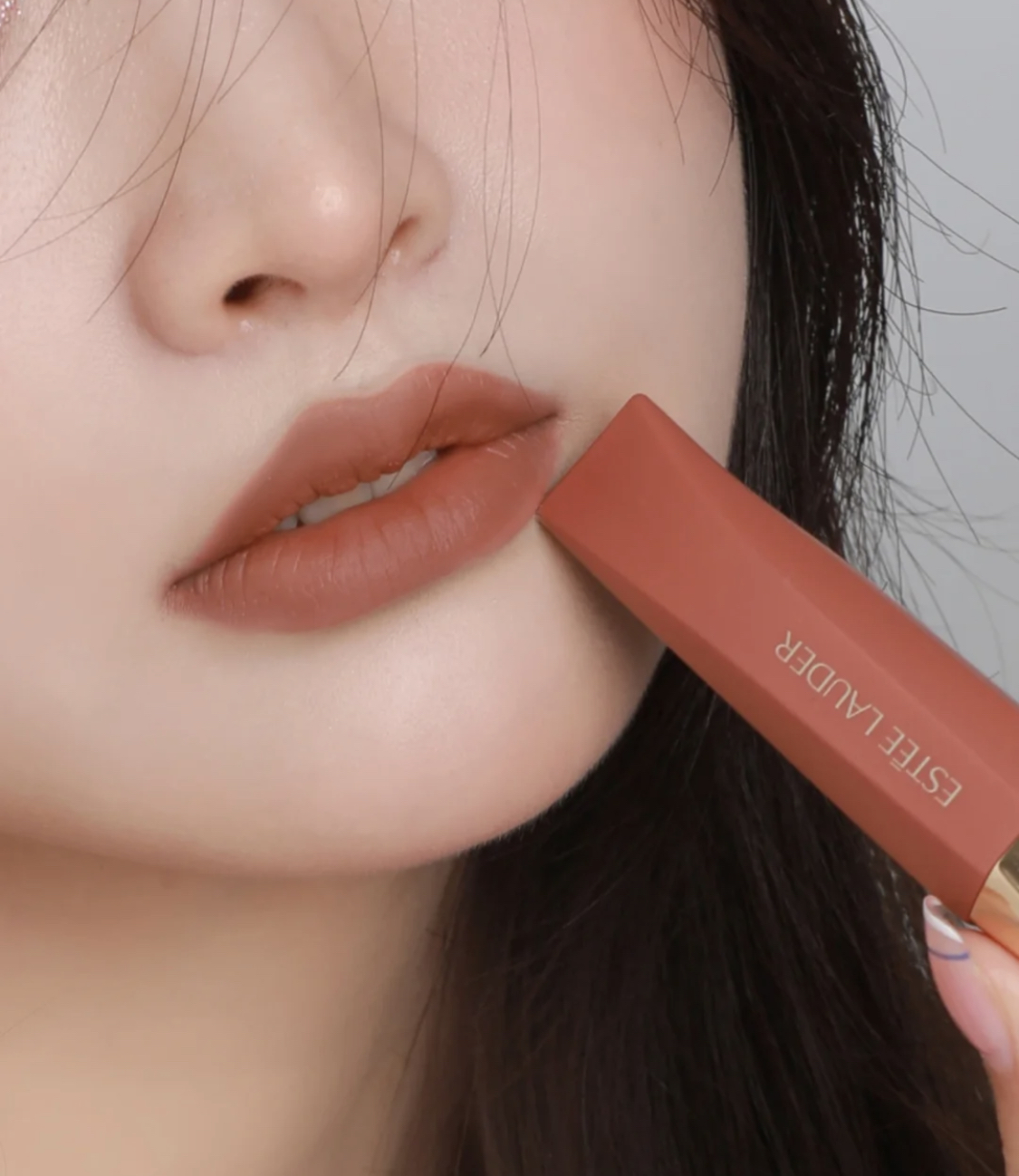 5支合适30岁女人的口红，颜色低调又耐看，素颜涂也显白