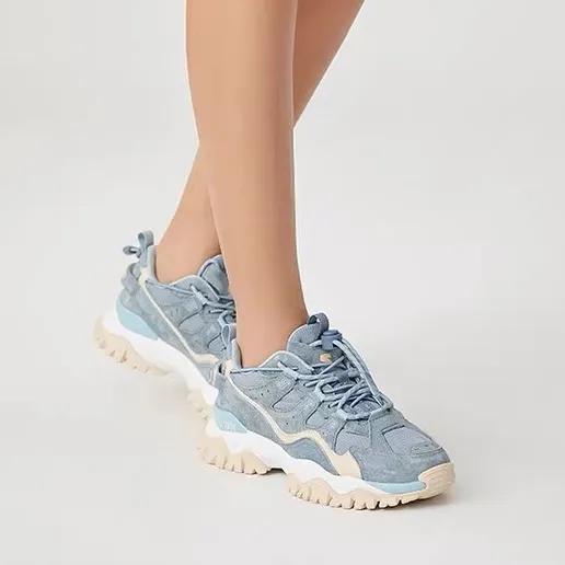 女的穿什么运动鞋好看,日常穿运动鞋推荐女