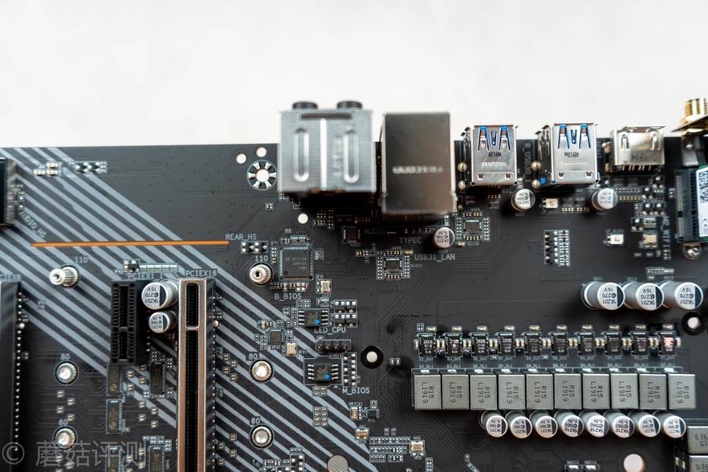 技嘉x570主板芯片组升级教程,技嘉x570aorusprowifibios更新