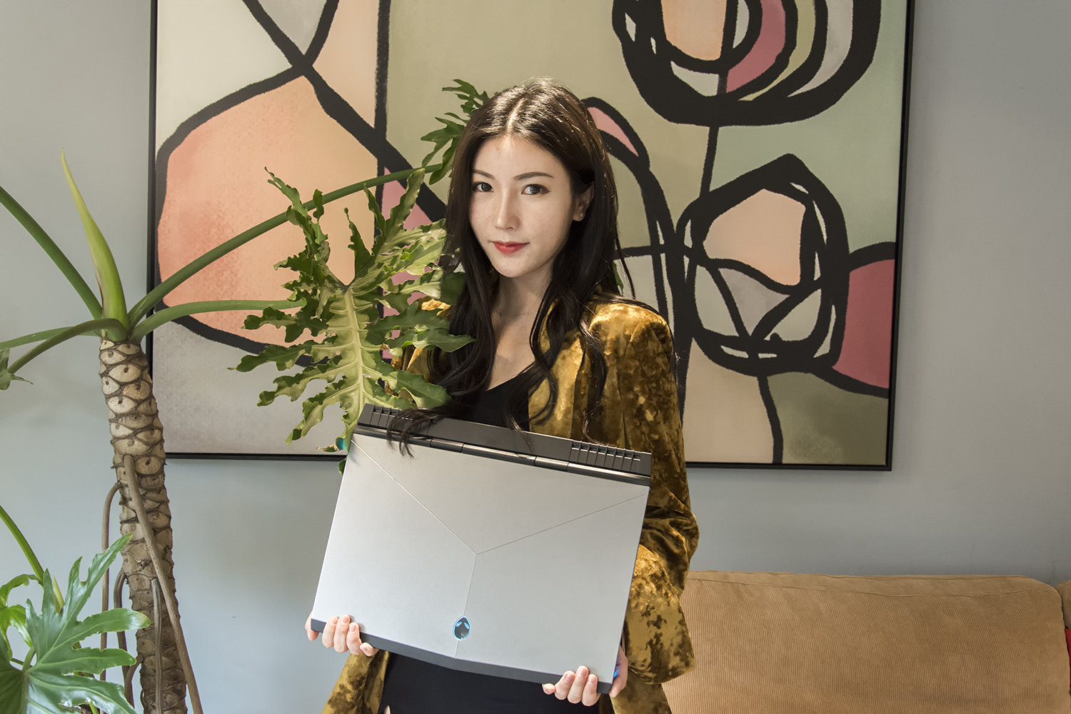 外星人alienware15r4,外星人15r4是哪一年上市的