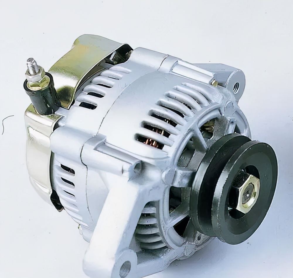 汽车发电机调节器原理,车灯没关但熄火了有影响吗