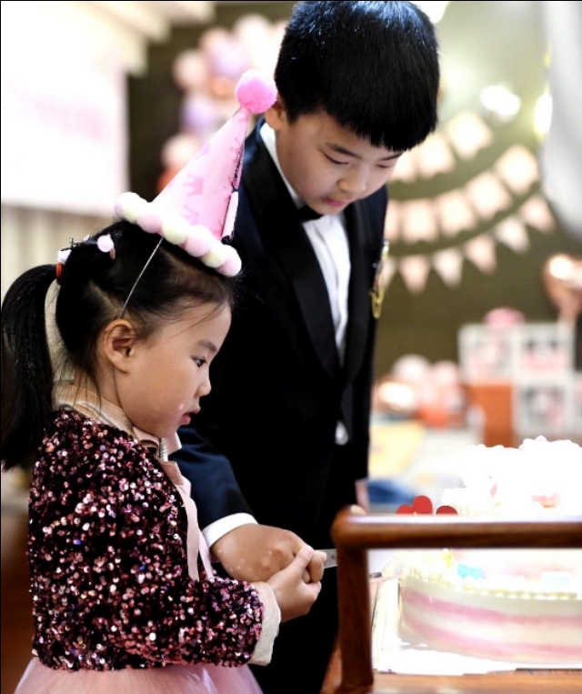 王楠郭斌给儿子过生日,王楠生日郭斌唱歌