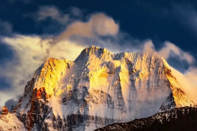 国庆自驾游川西路线推荐稻城亚丁,2022年7月理塘到稻城亚丁沿途风景