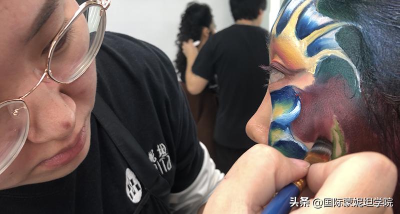 化妆学校创意妆考试,化妆课期末创意妆容整体造型