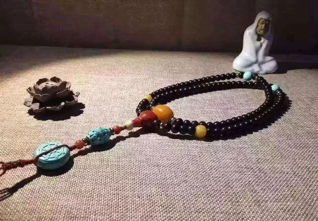 蓝色文玩有哪些品种,变色最快的五大文玩排名