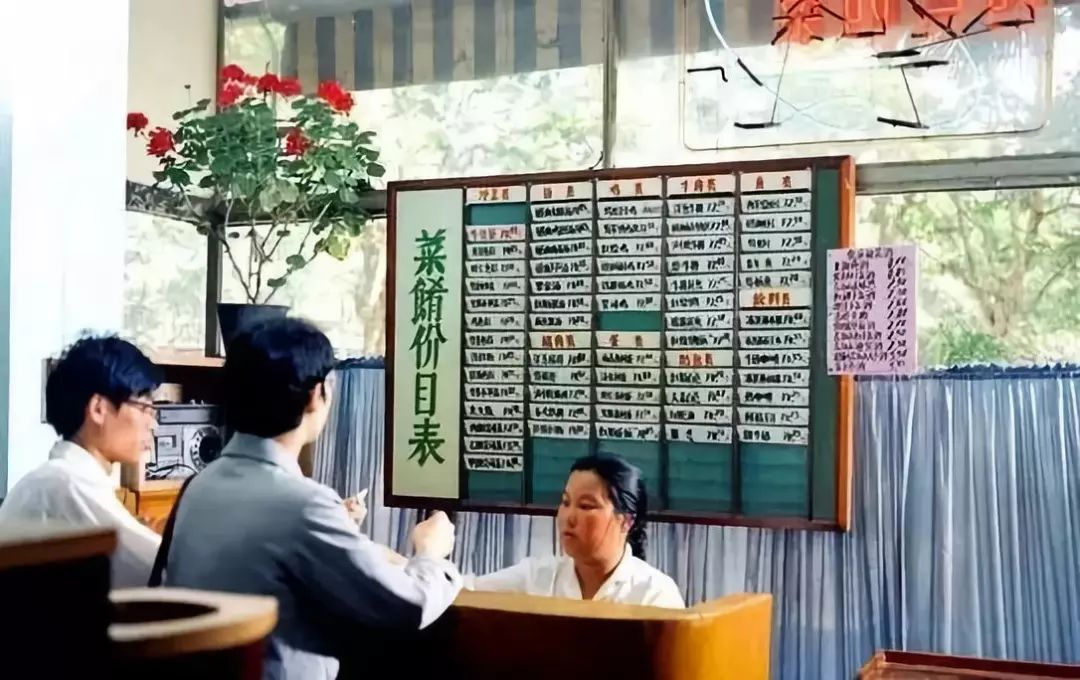 乘法口诀表图大图,简单又容易看的乘法口诀表图