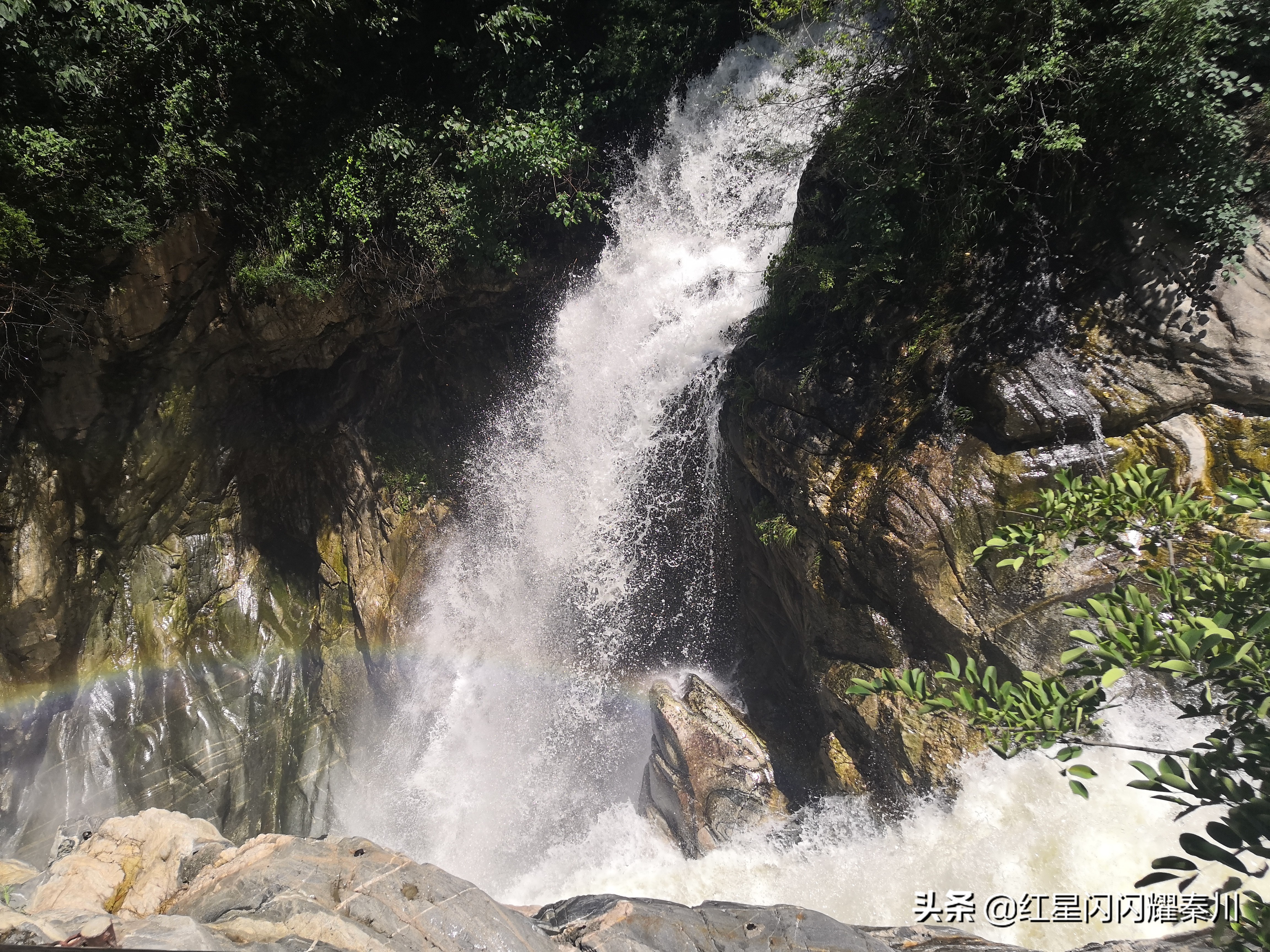 石门一道终日雷——高冠瀑布雨后游