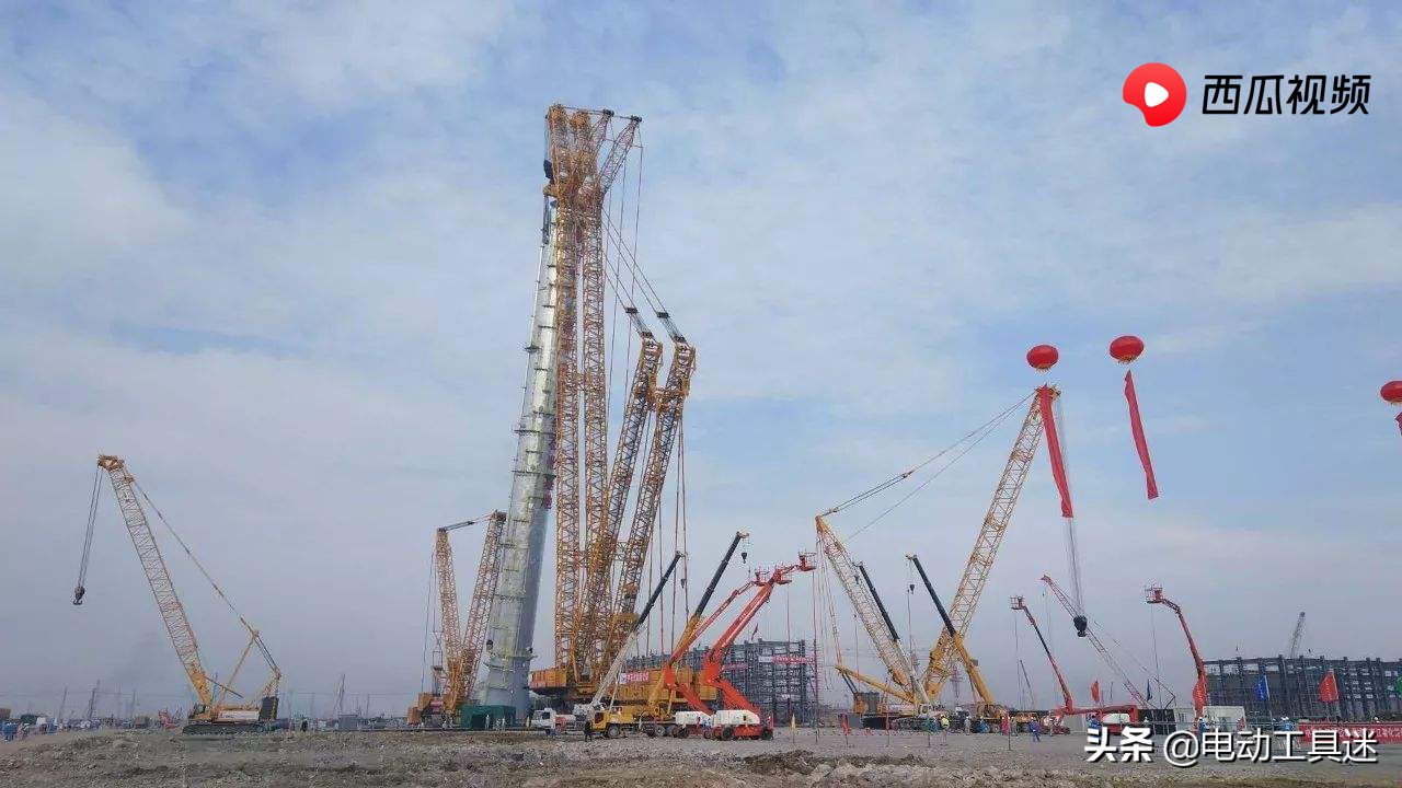 中国超级吊装机械视频,超级起重机中国