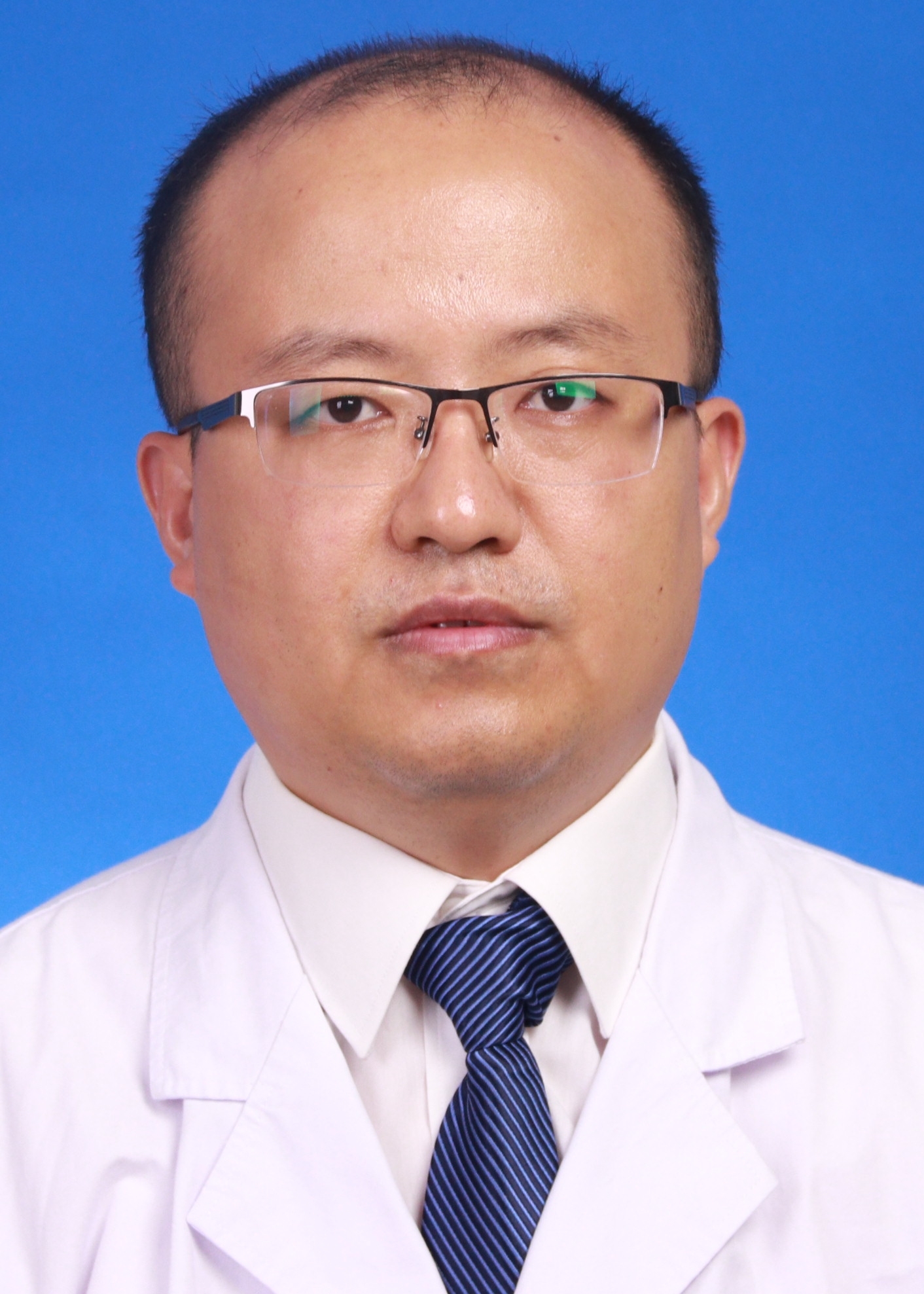 眼科刘振豹：百姓眼中的“光明天使”，帮助5000多人重见光明