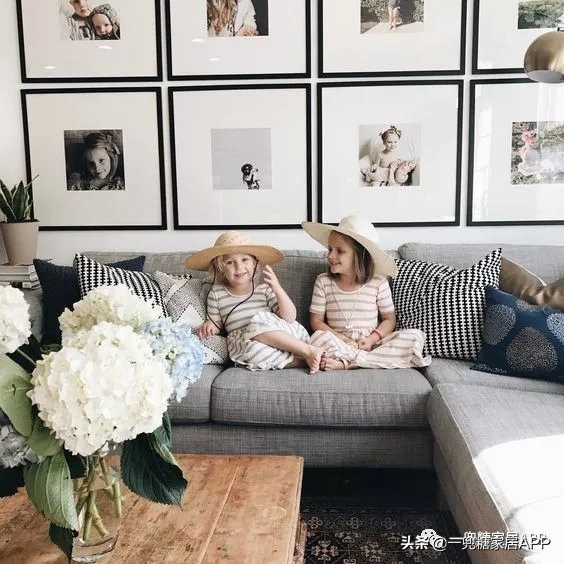 床头法式复古婚纱照挂墙上参照图,婚纱照摆台复古风