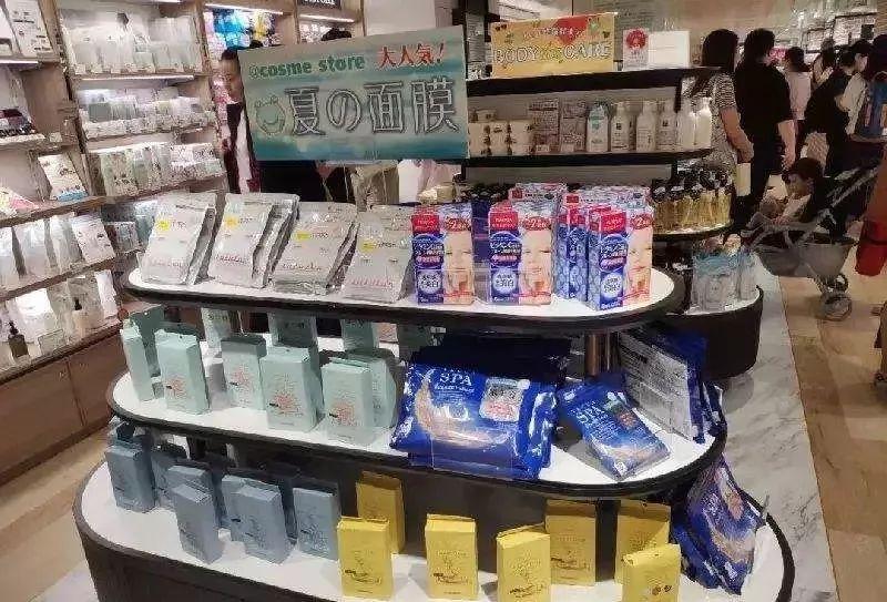 深圳一师奶总结了香港扫年货攻略，超实用