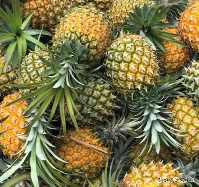 菠萝在盐水里面要泡几分钟才好吃,菠萝用盐水泡几分钟才能好吃