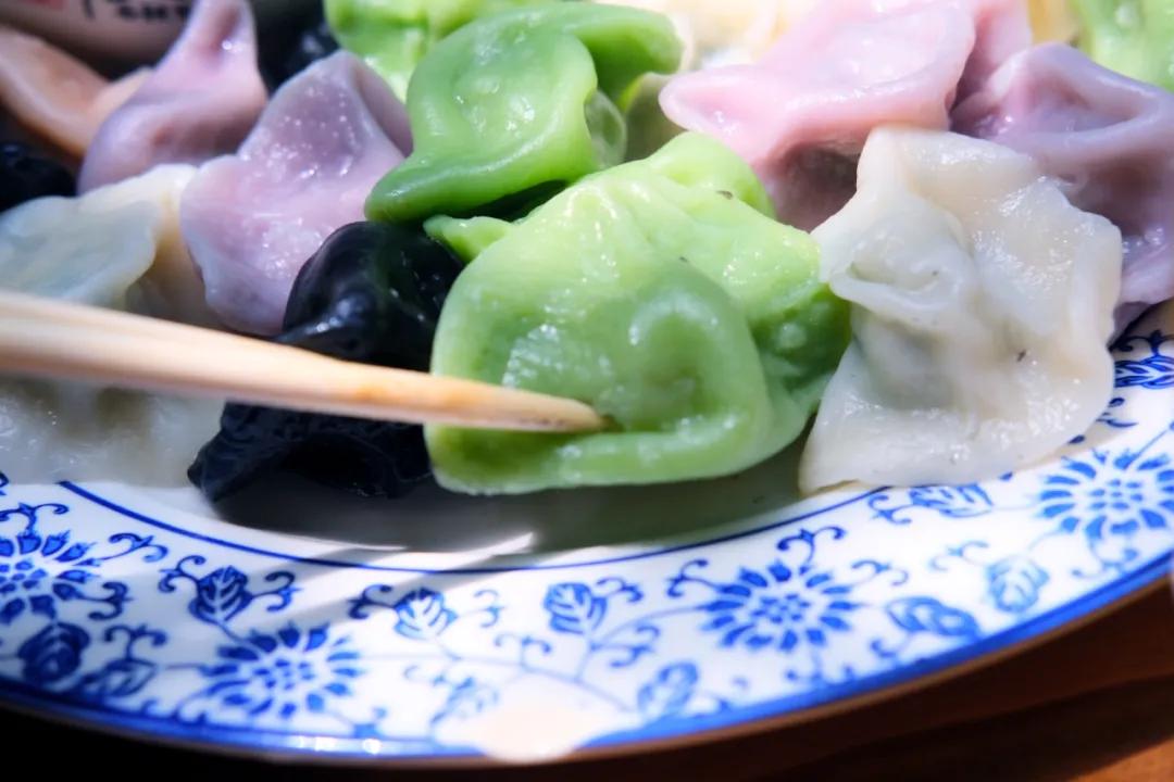 青岛好吃高端的店,青岛有什么很辣很好吃的