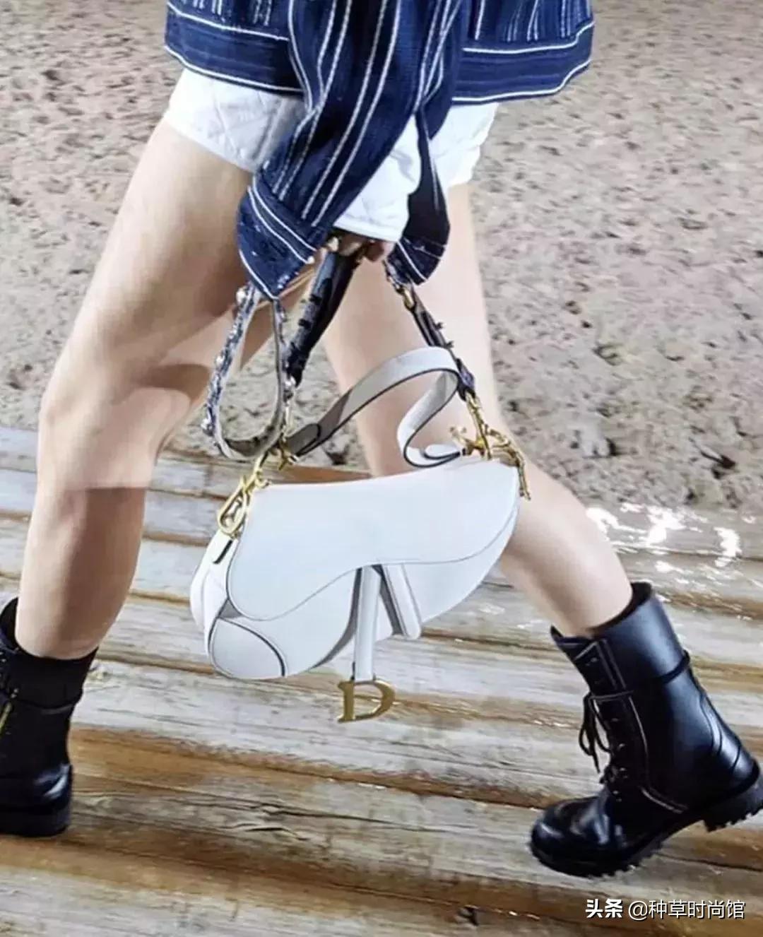 郑秀妍离开sm后在韩国过得怎么样,郑秀妍手拿包爱马仕