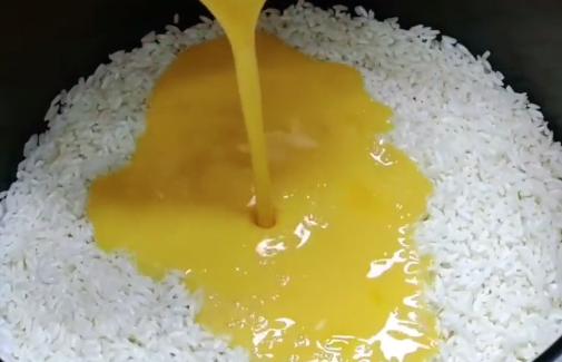 煮出来的米饭更加健康营养美味,鸡蛋放在米饭里煮比较有营养吗