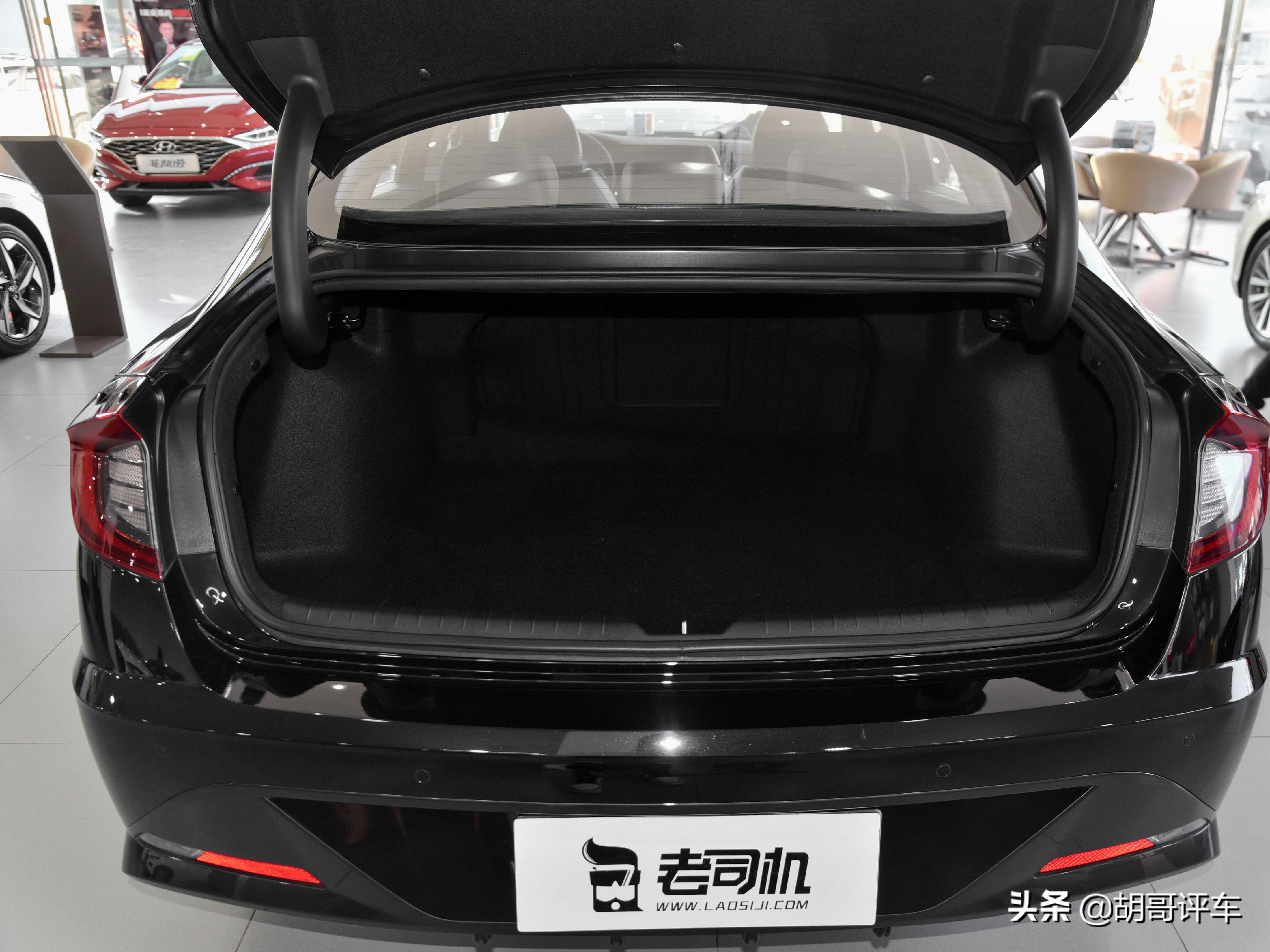 2015款索纳塔九1.6t油耗怎么样,现代索纳塔车长