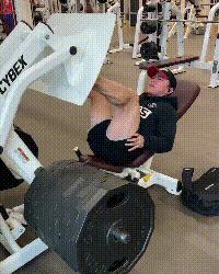 17岁男孩体重290斤,17岁男孩腿部推举