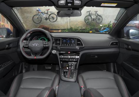 十万左右女士车自动挡推荐轿车,十万落地国产自动挡轿车推荐