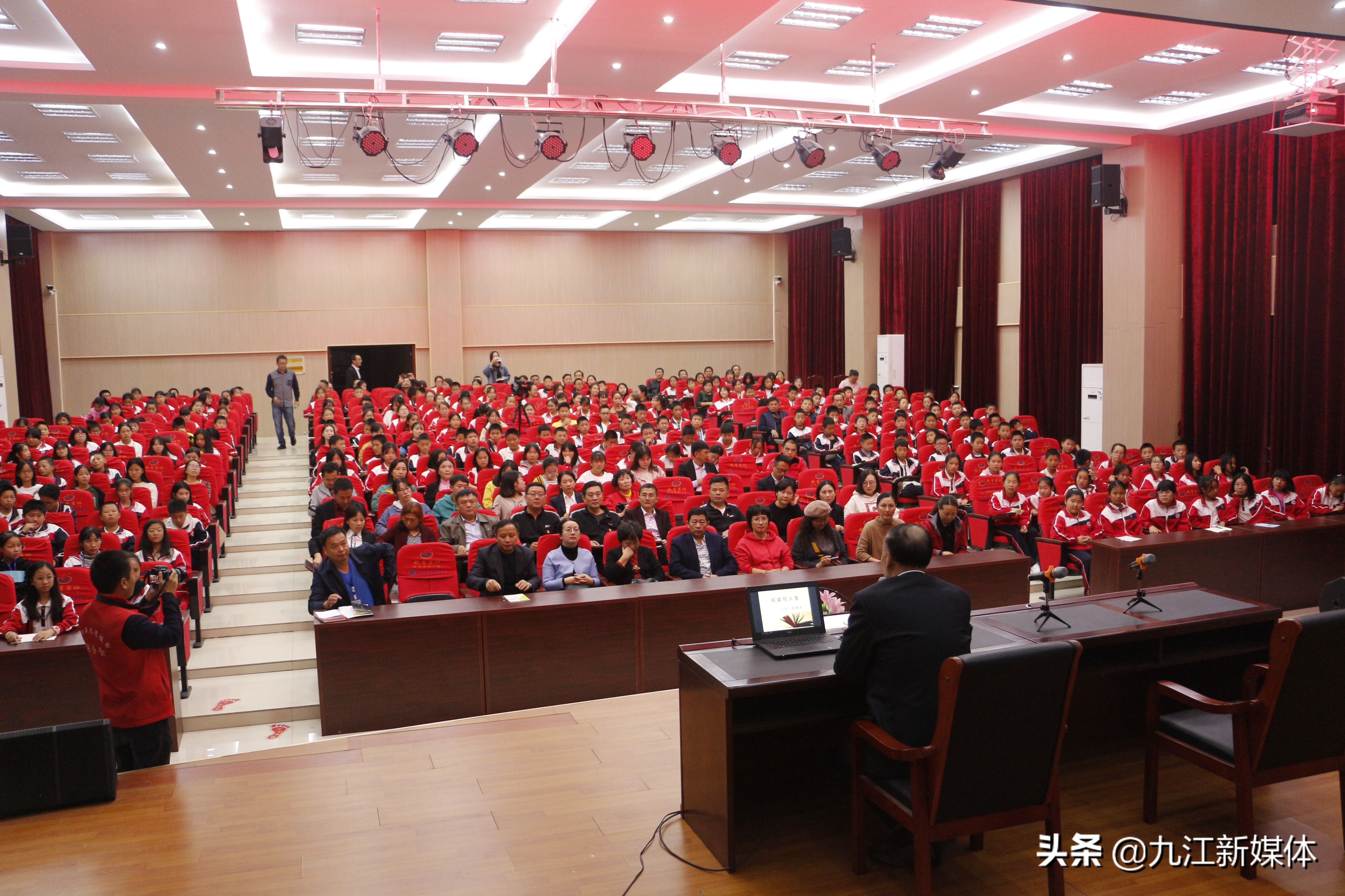 打造书香校园活动方案,打造书香校园建造文明社会演讲