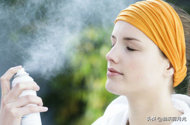 怎样给脸部补水最有效,脸部严重缺水正确的补水方法