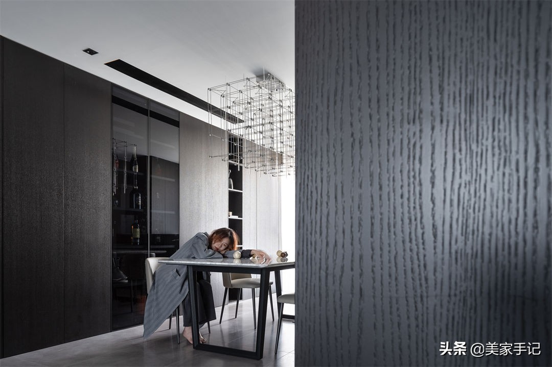 江苏发现一位40岁阿姨的家，那叫一个高级，拍给大伙瞅瞅，超有品