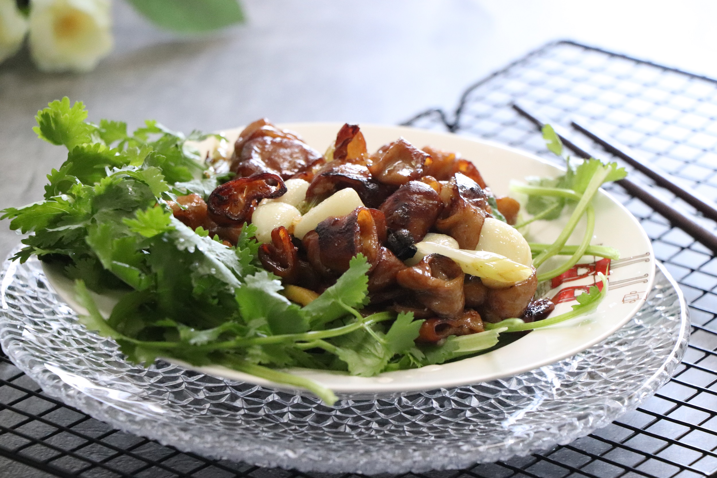 除了白灼虾再吃个什么菜,夏天开胃菜柠檬虾一次一盘不够吃